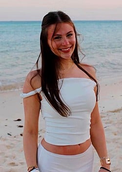 Amelia Larson